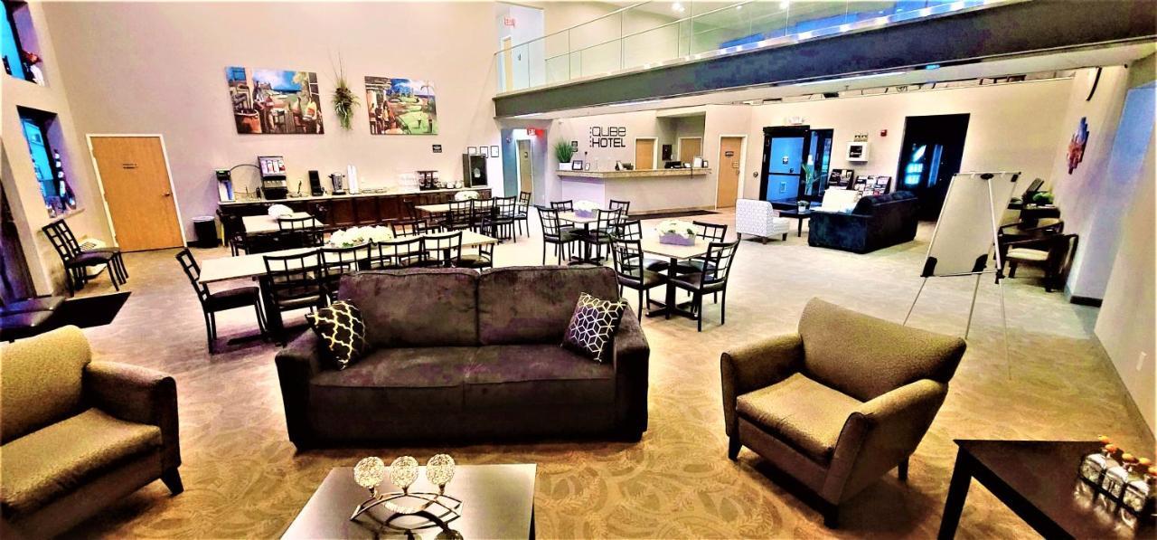 Qube Hotel - Polk City ภายนอก รูปภาพ